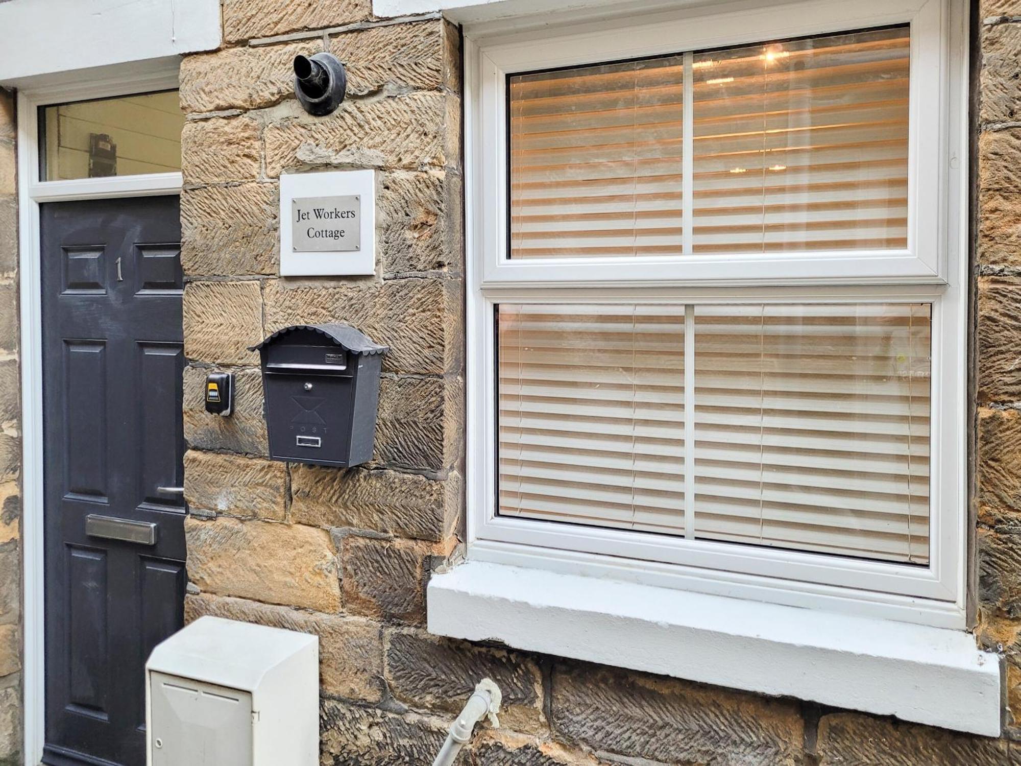 Jet Workers Cottage Whitby Bagian luar foto